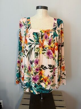 Square-Neck Floral Tunic Top in Blush Pink